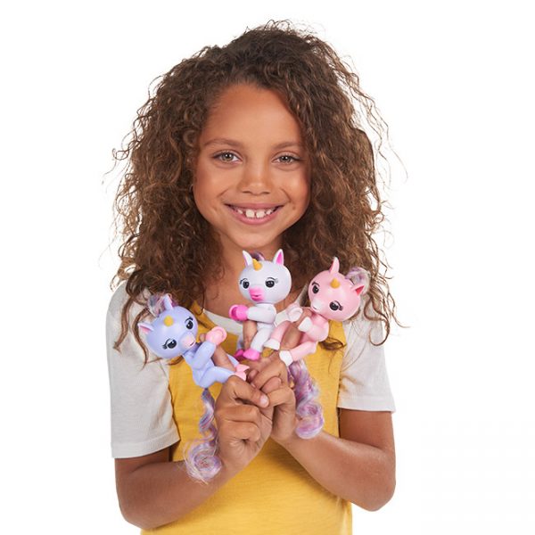 Fingerlings – Unicórnio Interativo Gemma (rosa) Autobrinca Online