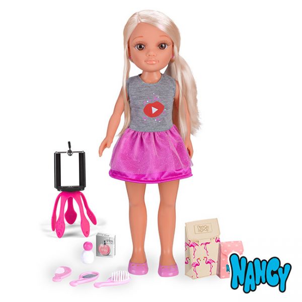 Nancy um Dia como Youtuber