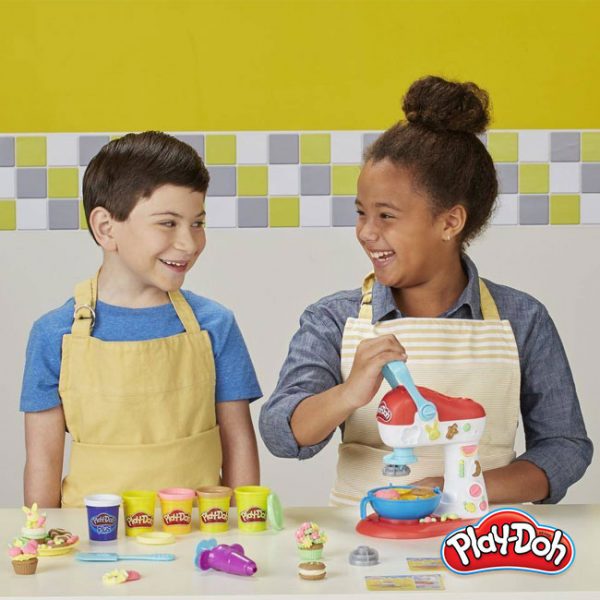 Play-Doh – Batedeira de Cupcakes Autobrinca Online