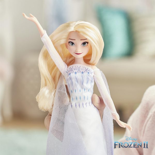 Frozen II Boneca Cantora Elsa Autobrinca Online