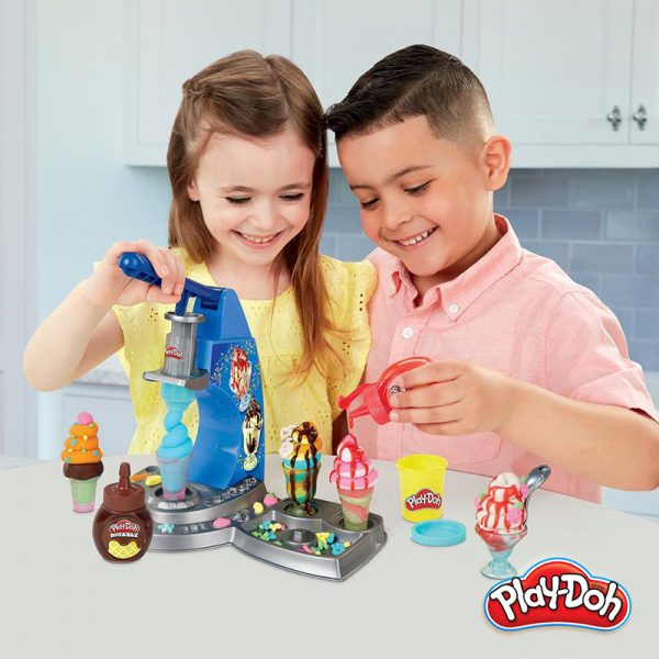 Play-Doh – Máquina de Sorvete Autobrinca Online