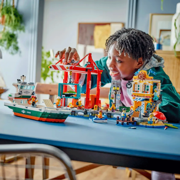 LEGO City Porto Marítimo com Navio de Carga 60422 Autobrinca Online