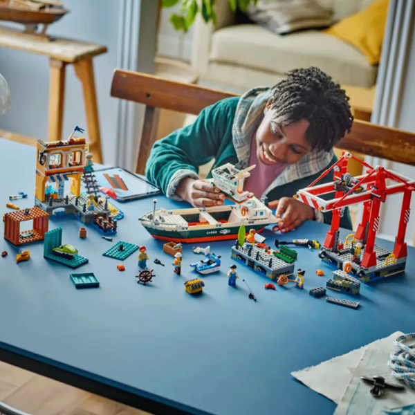 LEGO City Porto Marítimo com Navio de Carga 60422 Autobrinca Online
