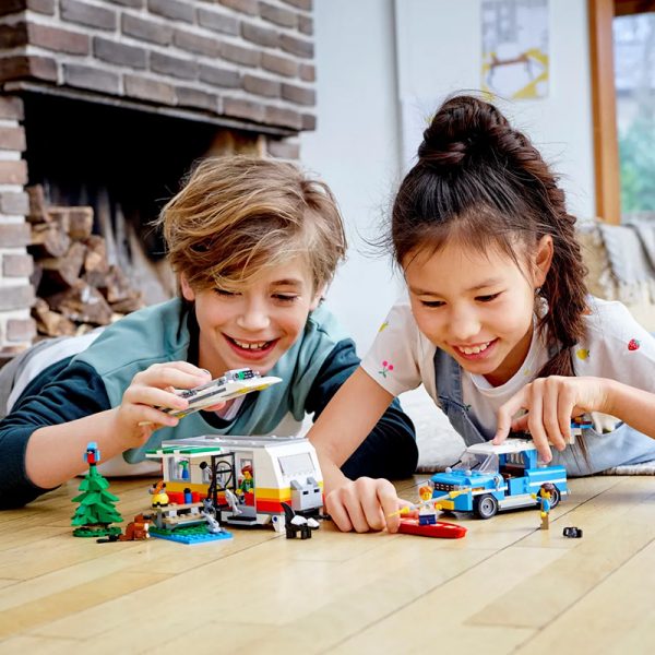 LEGO Creator – Férias de Família na Caravana 31108 Autobrinca Online