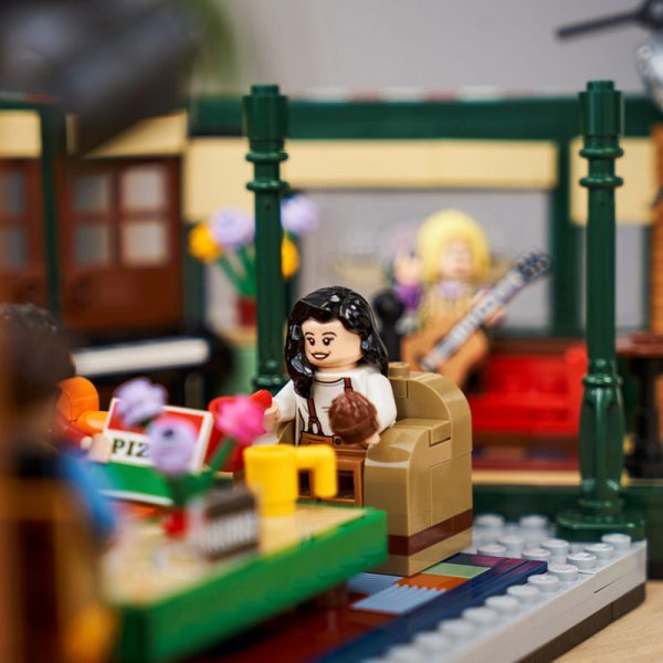 LEGO Ideas – Friends Central Park 21319
