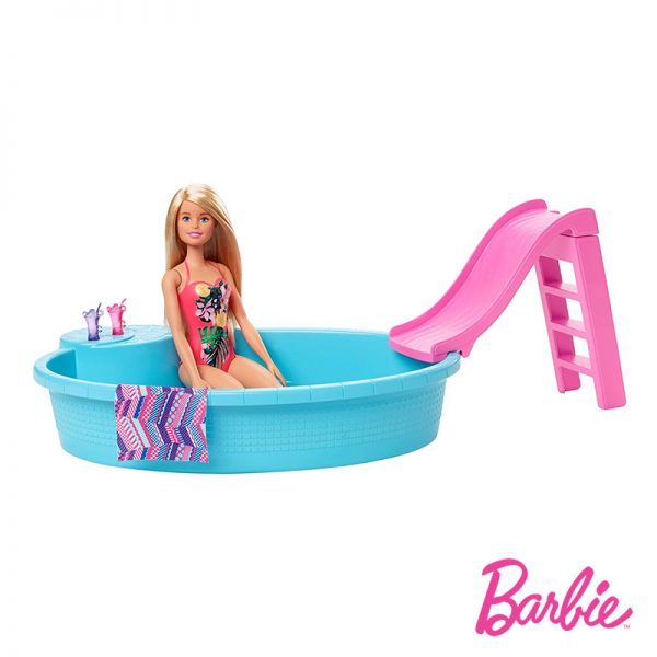 Barbie e a sua Piscina Autobrinca Online