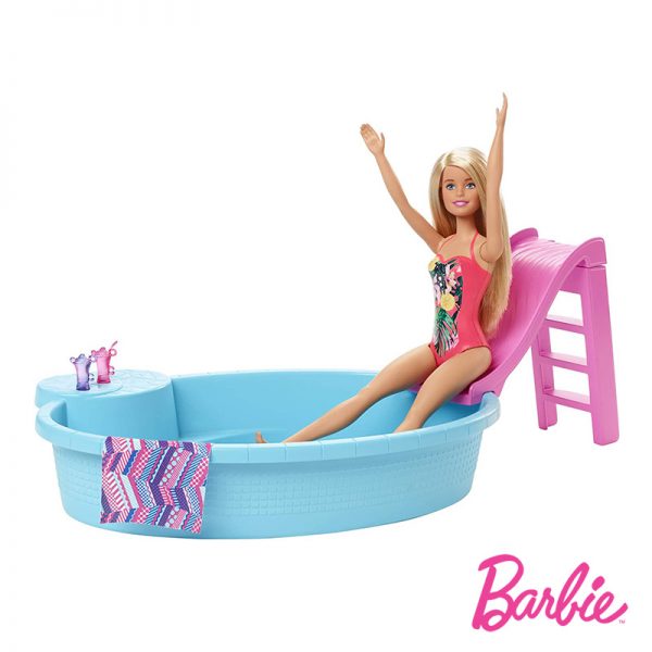 Barbie e a sua Piscina Autobrinca Online