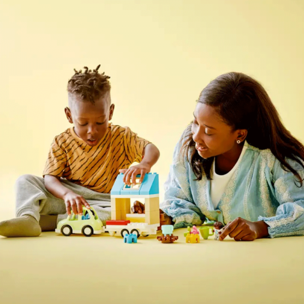 LEGO Duplo Casa de Família sobre Rodas 10986 Autobrinca Online