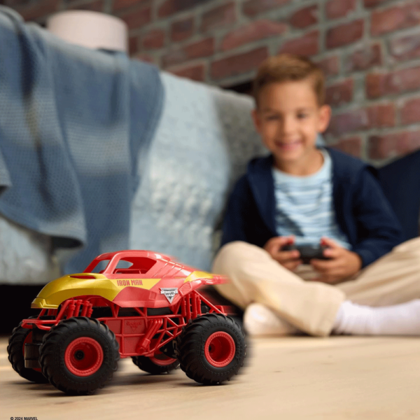 Monster Jam Marvel Iron Man 1:24 RC Autobrinca Online