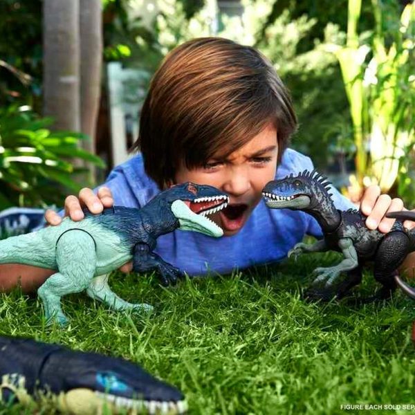 Jurassic World Rugido Selvagem Eocarcharia Autobrinca Online