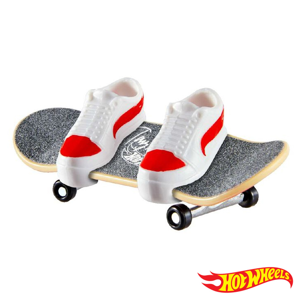 Skates Hot Wheels (vários modelos)