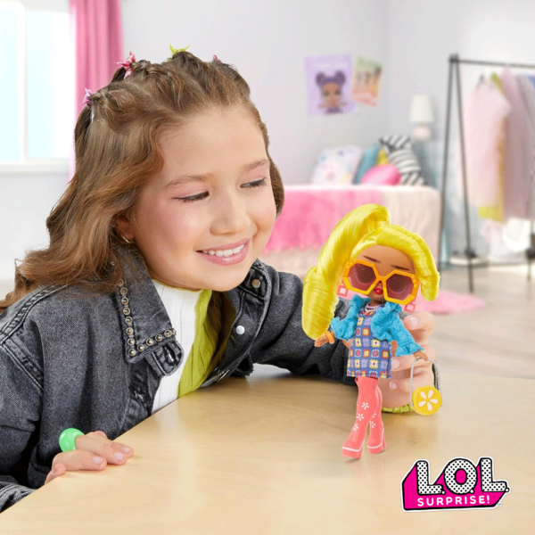 LOL Surprise! Tweens Hana Groove Autobrinca Online
