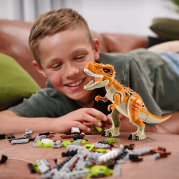 MAX Build More Dino T-Rex Attack Autobrinca Online