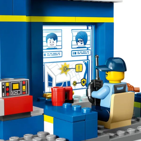 LEGO City Perseguição da Esquadra da Polícia 60370 Autobrinca Online