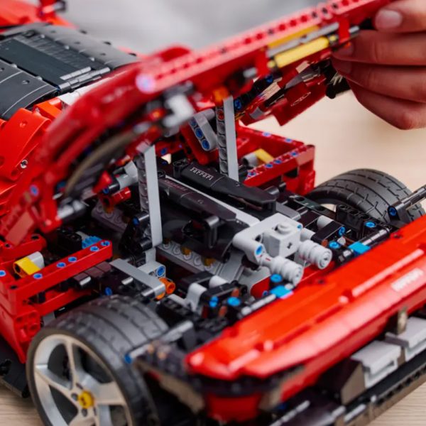 LEGO Technic – Ferrari Daytona SP3 42143 Autobrinca Online
