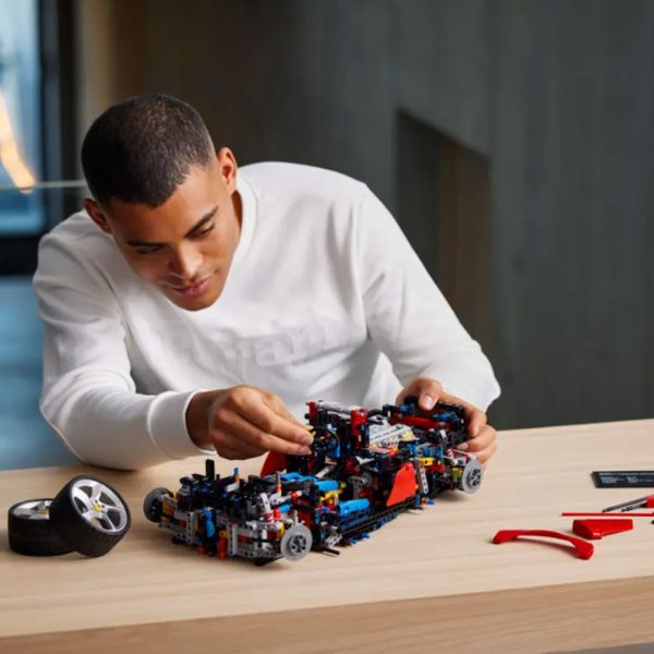 LEGO Technic – Ferrari Daytona SP3 42143 Autobrinca Online