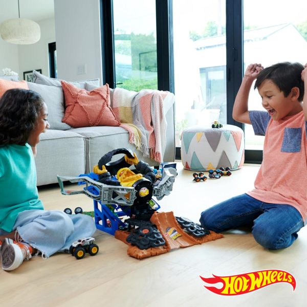 Hot Wheels Monster Trucks Arena Smashers Mega-Wrex vs Crushzilla Autobrinca Online