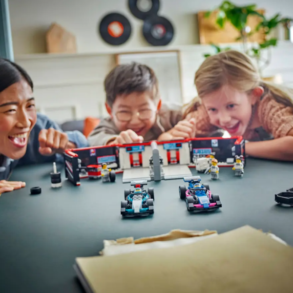 LEGO City – Garagem de F1 e Carros da Mercedes- AMG e Alpine 60444 Autobrinca Online