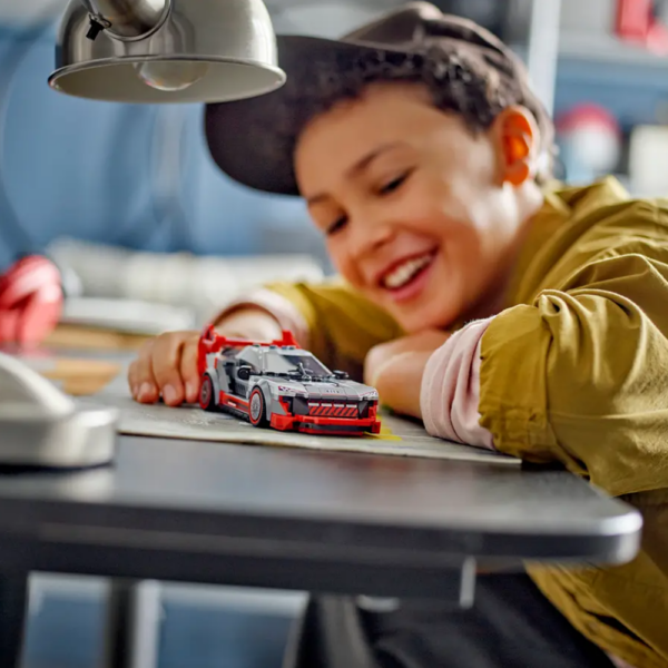 LEGO Speed Champions – Carro de Corrida Audi S1 769211 Autobrinca Online