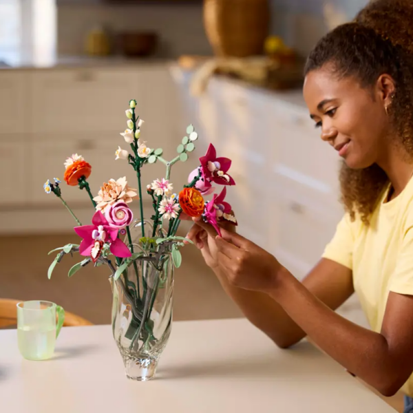 LEGO Botanicals – Ramo de Flores Cor-de-Rosa 10342 Autobrinca Online