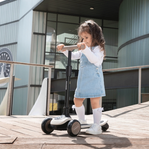 Trotinete Treo Kikkaboo Scooter 2 em 1 Rosa Autobrinca Online