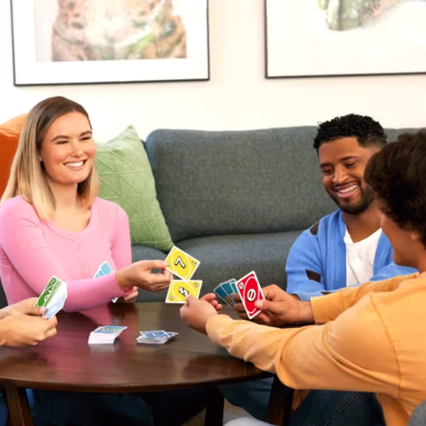 Uno Teams! Autobrinca Online