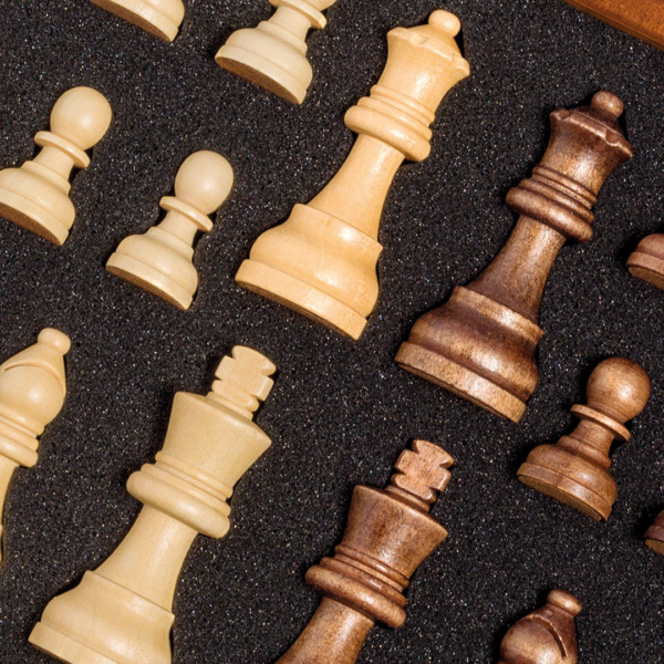 Jogo Cayro – Xadrez Dobrável em Marquetaria Autobrinca Online